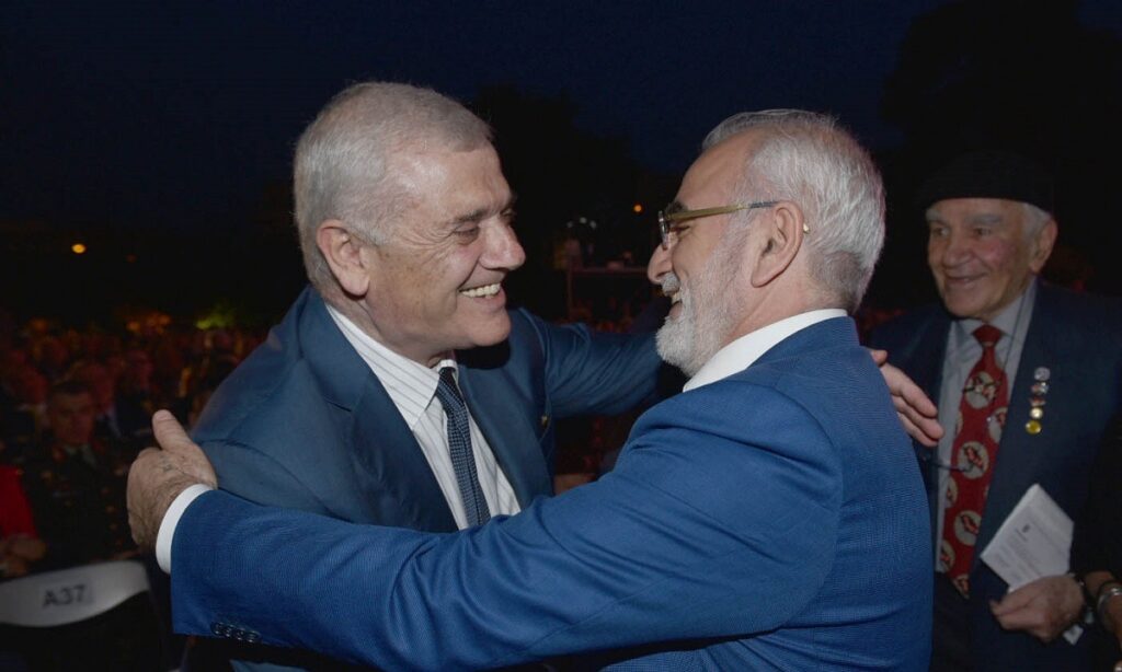Αποκαταστάθηκαν οι σχέσεις τους