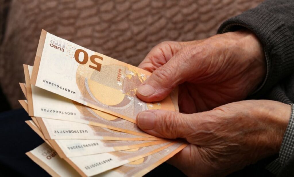 Ποτε ξεκινούν οι συντάξεις Φεβρουαρίου και πότε σταματούν οι πληρωμές