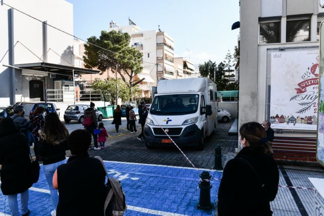 ΚΙΝΑΛ: Να μπει πλαφόν στα εφτά ευρώ για rapid και στα 40 ευρώ για μοριακό τεστ