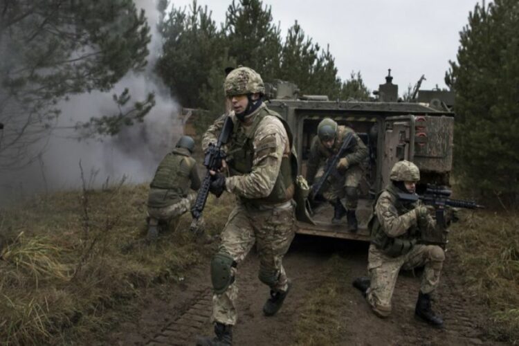 Oυκρανία: Το Λονδίνο ζητά ανάπτυξη στρατιωτικών δυνάμεων του ΝΑΤΟ