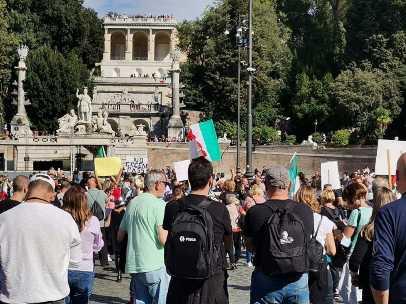 Ιταλία: Πρωτοφανής αποτυχία της κινητοποίησης των αντιεμβολιαστών στο κέντρο της Ρώμης