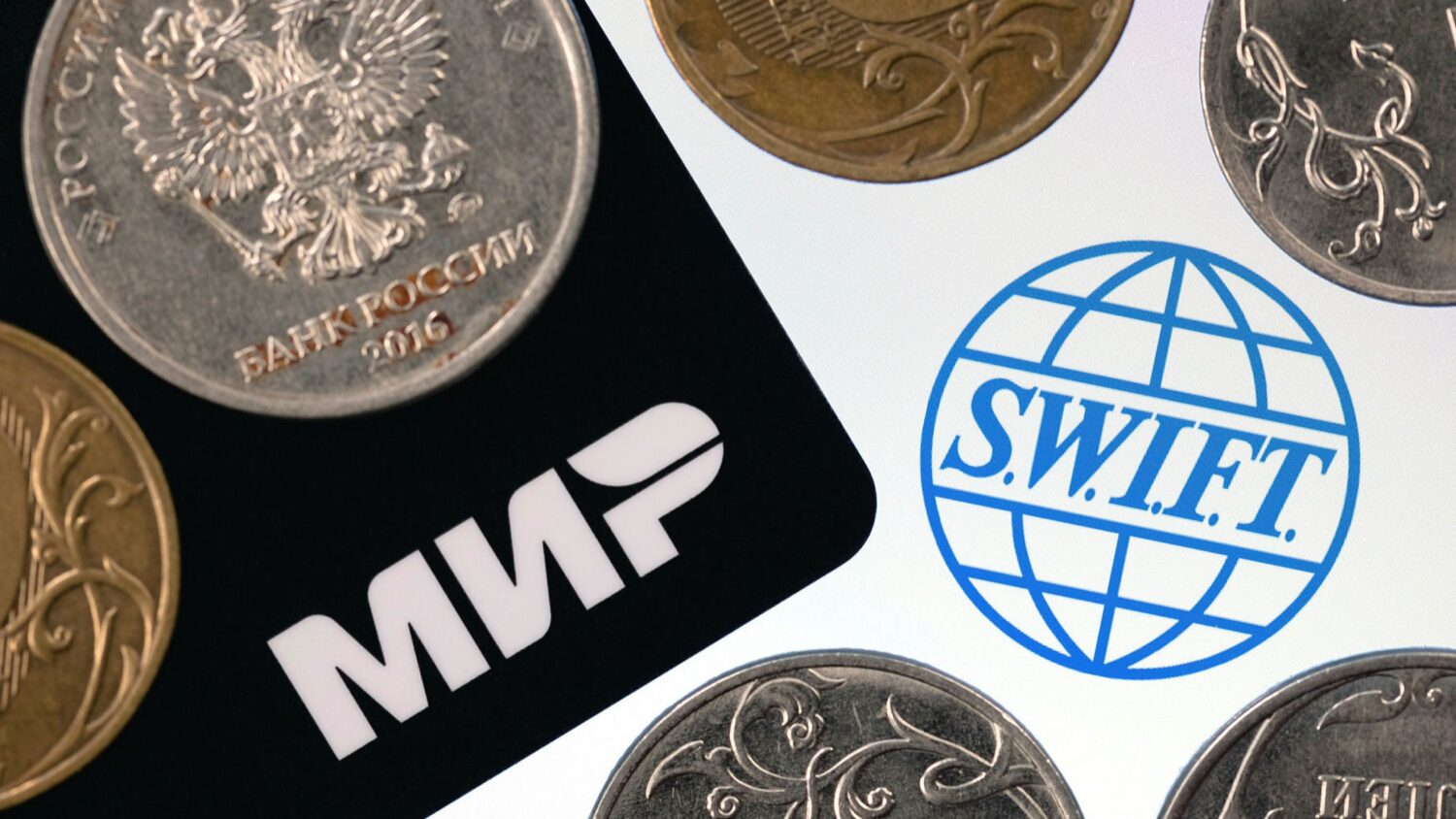 Αποκλεισμός ρωσικών τραπεζών από το σύστημα SWIFT - Εκτός αγορών η ελίτ