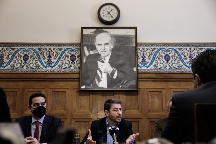 Ανδρουλάκης: Θετικός στην αποστολή όπλων στην Ουκρανία