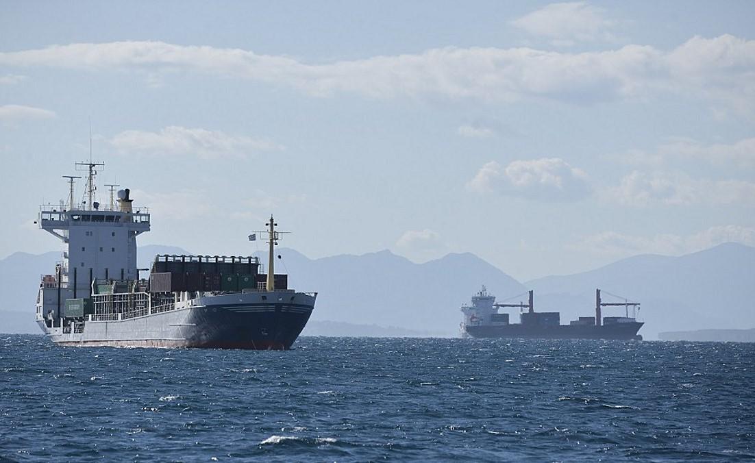 Ακινητοποιημένο βρίσκεται στο λιμάνι της Οδησσού πλοίο με Έλληνες ναυτικούς