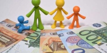 Επίδομα παιδιού: Πότε θα δουν χρήματα οι δικαιούχοι στους λογαριασμούς τους