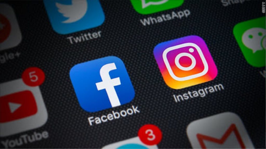 Facebook-Instagram: O παράδεισος της «μαϊμούς»