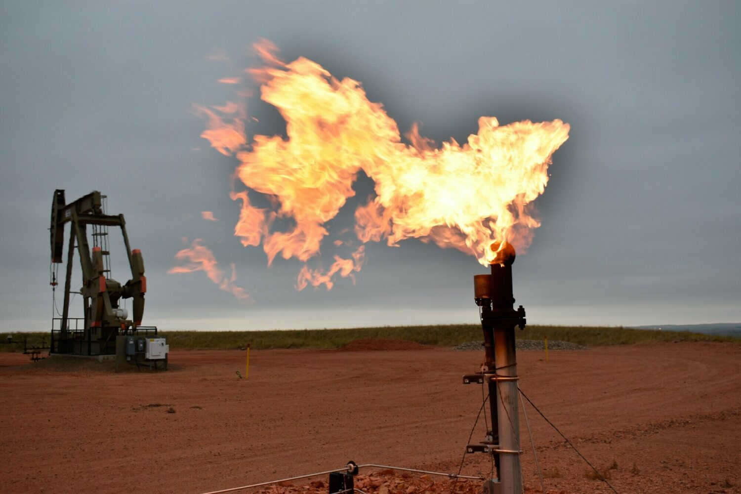 H Gazprom απειλεί να κόψει το φυσικό αέριο στην Ουκρανία - Ράλι στο TTF