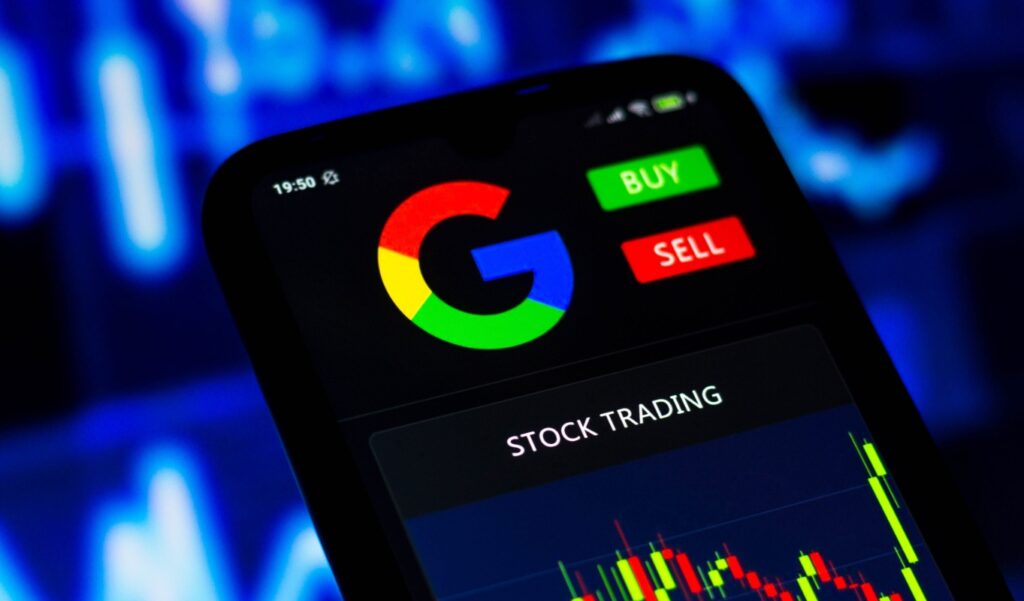 Η Google κάνει φθηνότερη τη μετοχή της "για τις μάζες"