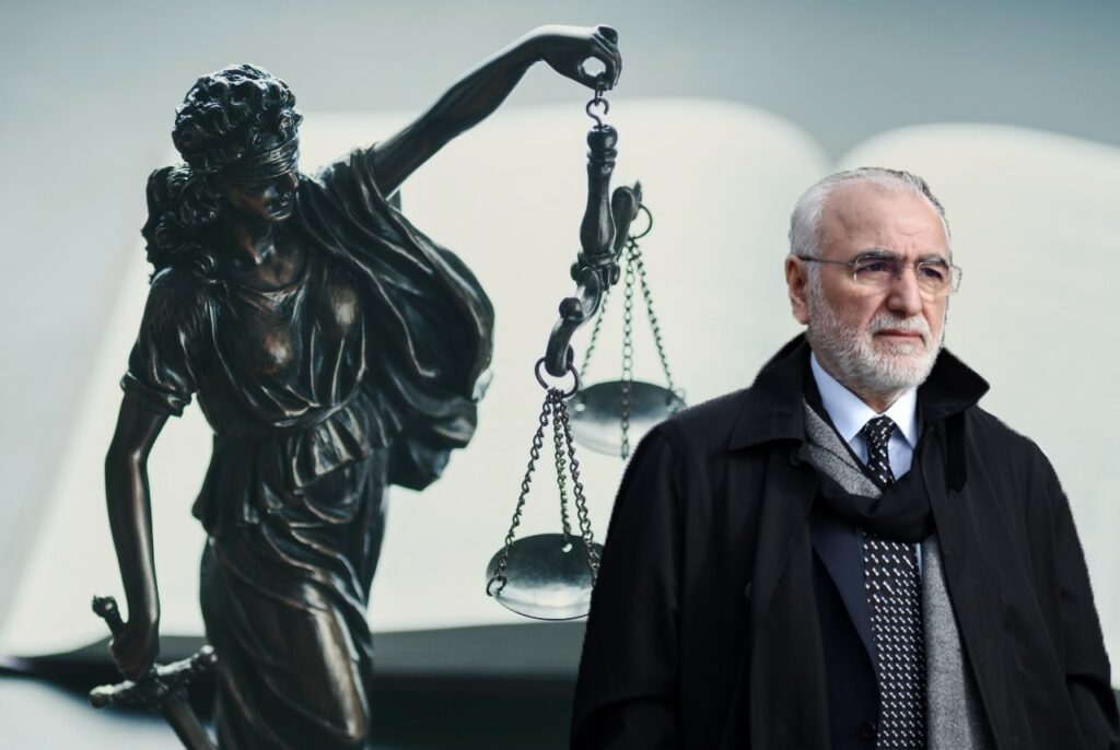 Οι 11 αναβολές του Ιβάν Σαββίδη εκθέτουν τη δικαιοσύνη