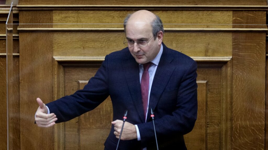 Χατζηδάκης: Μετά τις κύριες συντάξεις, λύνεται και το θέμα των επικουρικών