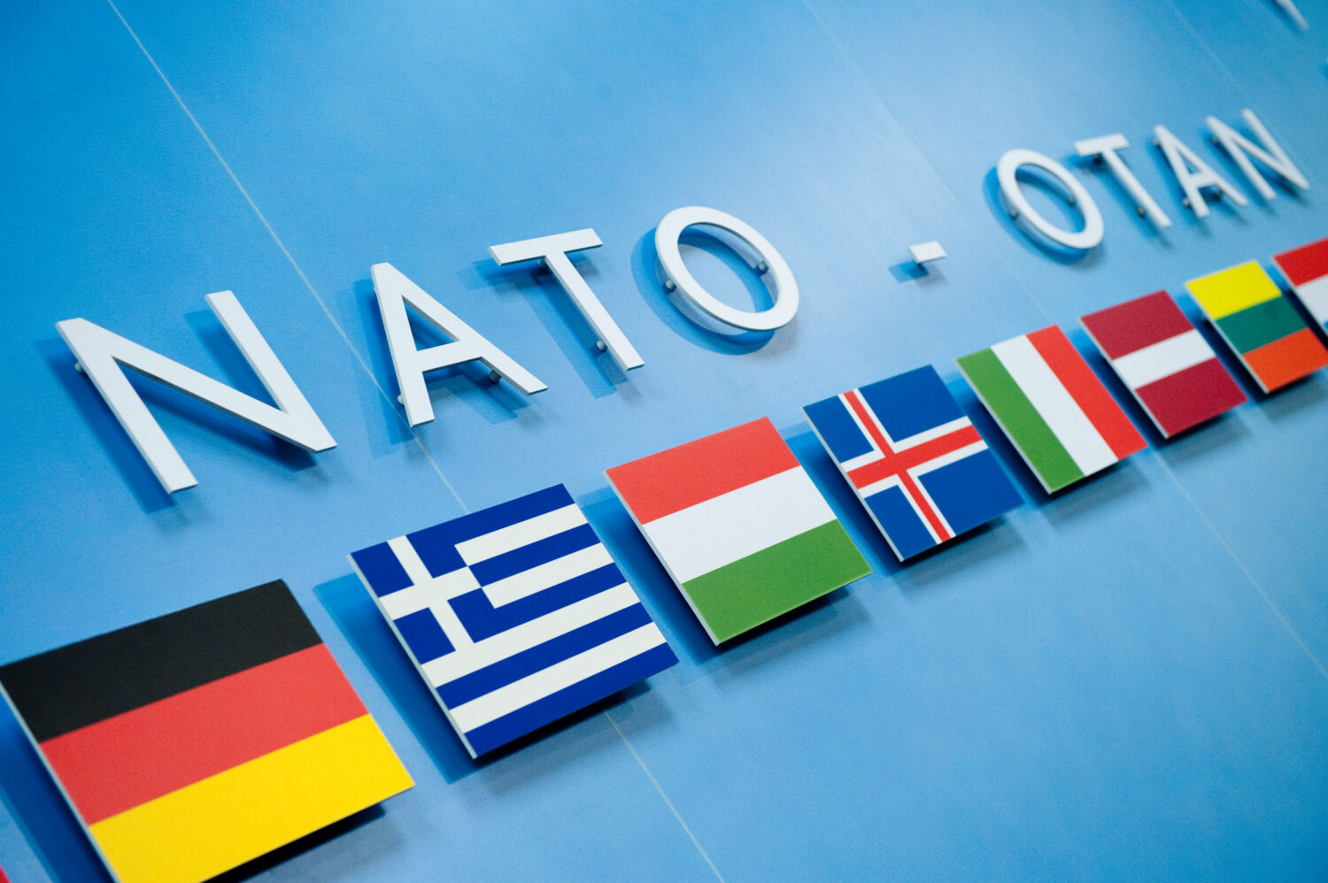 Εισβολή στην Ουκρανία: Έκτακτη Σύνοδος Κορυφής του ΝΑΤΟ αύριο για την κατάσταση στην Ουκρανία