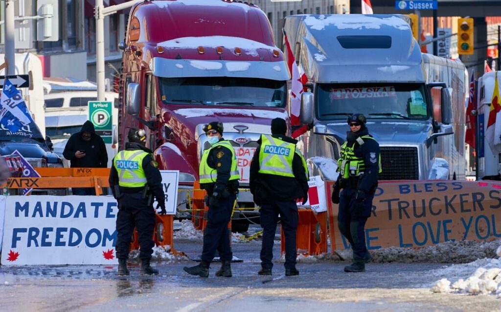 Καναδάς: Αποκλεισμένο εδώ και δέκα μέρες το κέντρο της Οτάβα