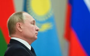 Απειλές από τη Ρωσία: Απειλεί την ΕΕ με «σκληρή απάντηση» για τις κυρώσεις