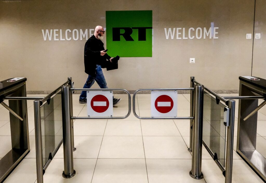 rtnews-sputnik-telos-vazei-i-komision