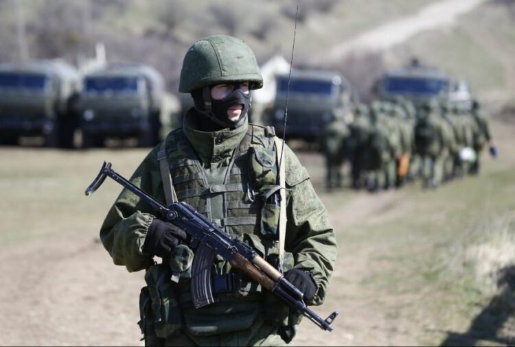 Ουκρανία: Η Ρωσία ανακοίνωσε αποχώρηση στρατευμάτων από την Κριμαία