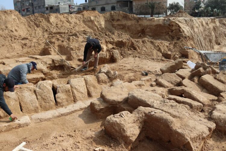 Ρωμαϊκό νεκροταφείο 2.000 ετών ανακαλύφθηκε στη Λωρίδα της Γάζας