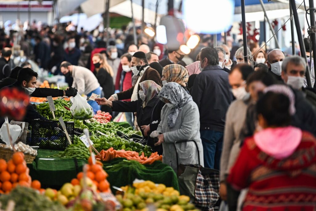 Τουρκία: Εκτός ελέγχου ο πληθωρισμός, στο 48,7% τον Ιανουάριο