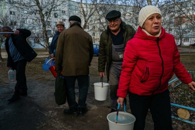 ΟΗΕ: Περισσότεροι από 50.000 Ουκρανοί πρόσφυγες έφτασαν σε γειτονικές χώρες