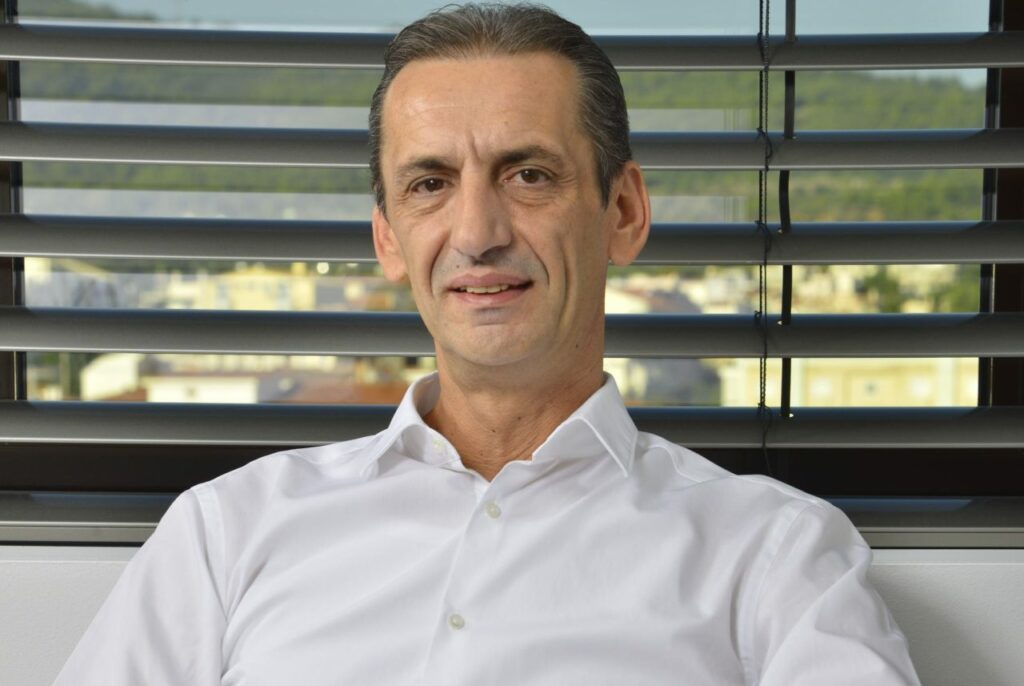 ΑΒ Βασιλόπουλος: Ηχηρή αποχώρηση του Βασίλη Σταύρου από το τιμόνι της εταιρείας