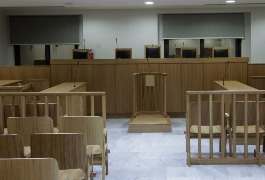 Φρίκη: Δύο ιερείς καταδικάστηκαν για ασέλγεια σε ανήλικο αγόρι