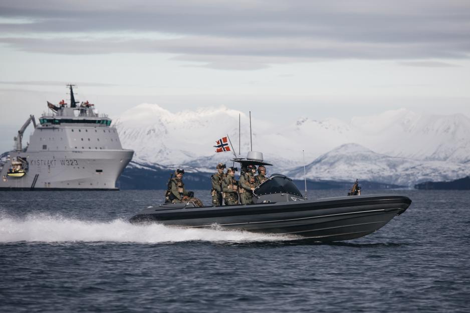 NATO: Άσκηση με 30.000 στρατιώτες και 50 πολεμικά πλοία στα σύνορα Νορβηγίας – Ρωσίας