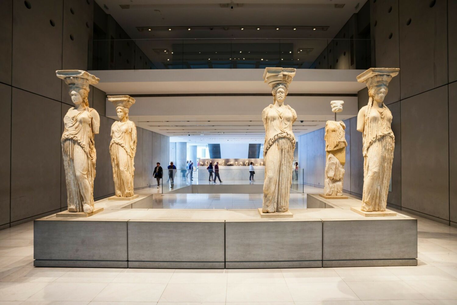 Μουσείο Ακρόπολης: Διευρυμένο ωράριο και περιήγηση στην αρχαία γειτονιά της Αθήνας