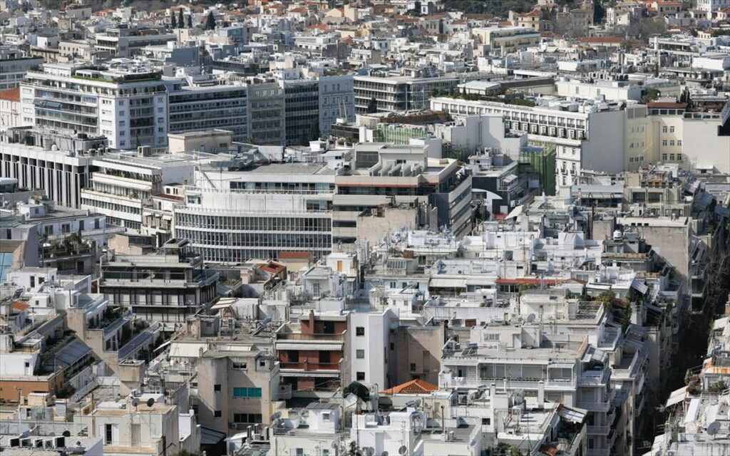 «Κάλυψη»: Πως προχωρά το πρόγραμμα για δωρεάν στέγαση οικονομικά ευάλωτων νέων