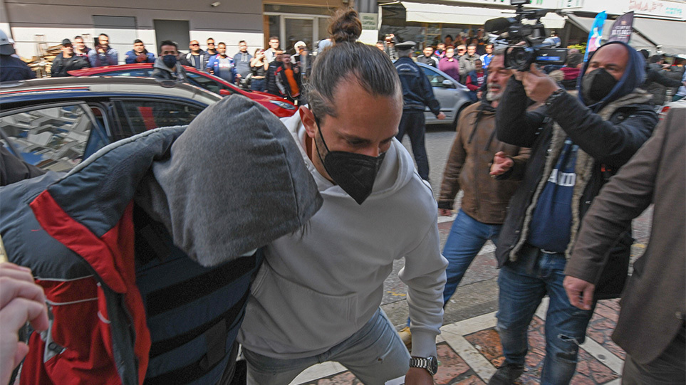 Δολοφονία στην Ανδραβίδα: Ο δράστης χρησιμοποίησε μαξιλάρι για σιγαστήρα