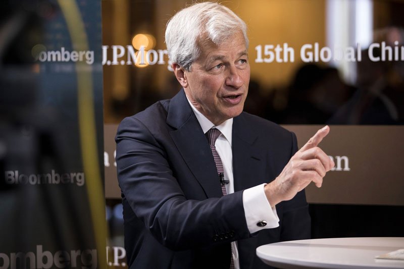Jamie Dimon: Οι κυρώσεις SWIFT παρακάμπτονται εύκολα