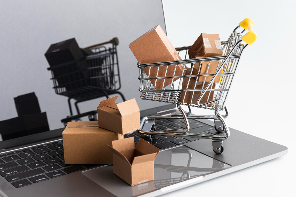 Πόσα χρήματα ξοδεύουν οι Έλληνες για online shopping