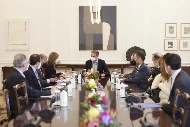 Συνάντηση του πρωθυπουργού Κυριάκου Μητσοτάκη με την Ένωση Ελλήνων Εφοπλιστών
