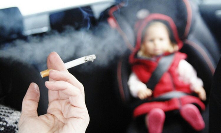 Κάπνισμα στο αυτοκίνητο: Αστρονομικά τα πρόστιμα