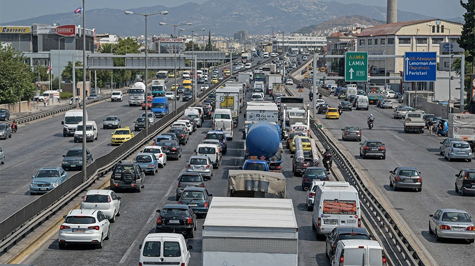 Μεγάλη έξοδος τριημέρου: Mποτιλιάρισμα στο ανοδικό ρεύμα του Κηφισού