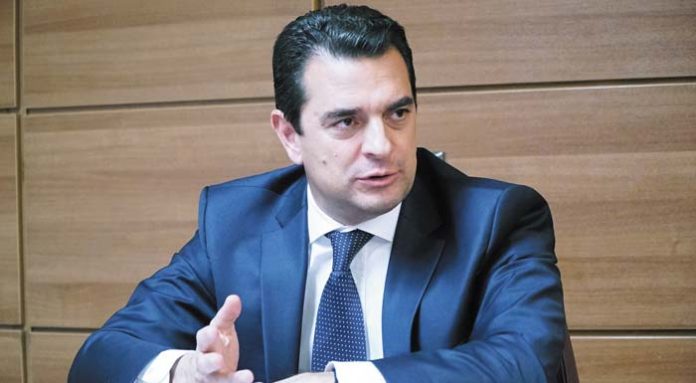 Σκρέκας: «Καλύπτουμε έως και 80% της αύξησης στο ρεύμα σε 1.160.000 επιχειρήσεις»