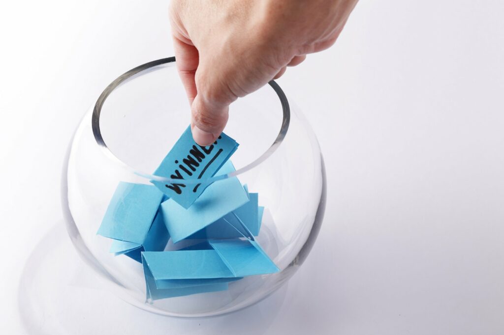 Φορολοταρία: Δείτε αν κερδίσατε έως και 50.000 ευρώ