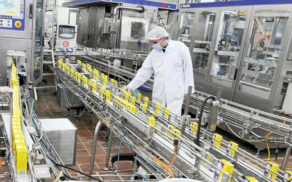 Επιβραδύνθηκε ο δείκτης PMI της μεταποίησης τον Φεβρουάριο