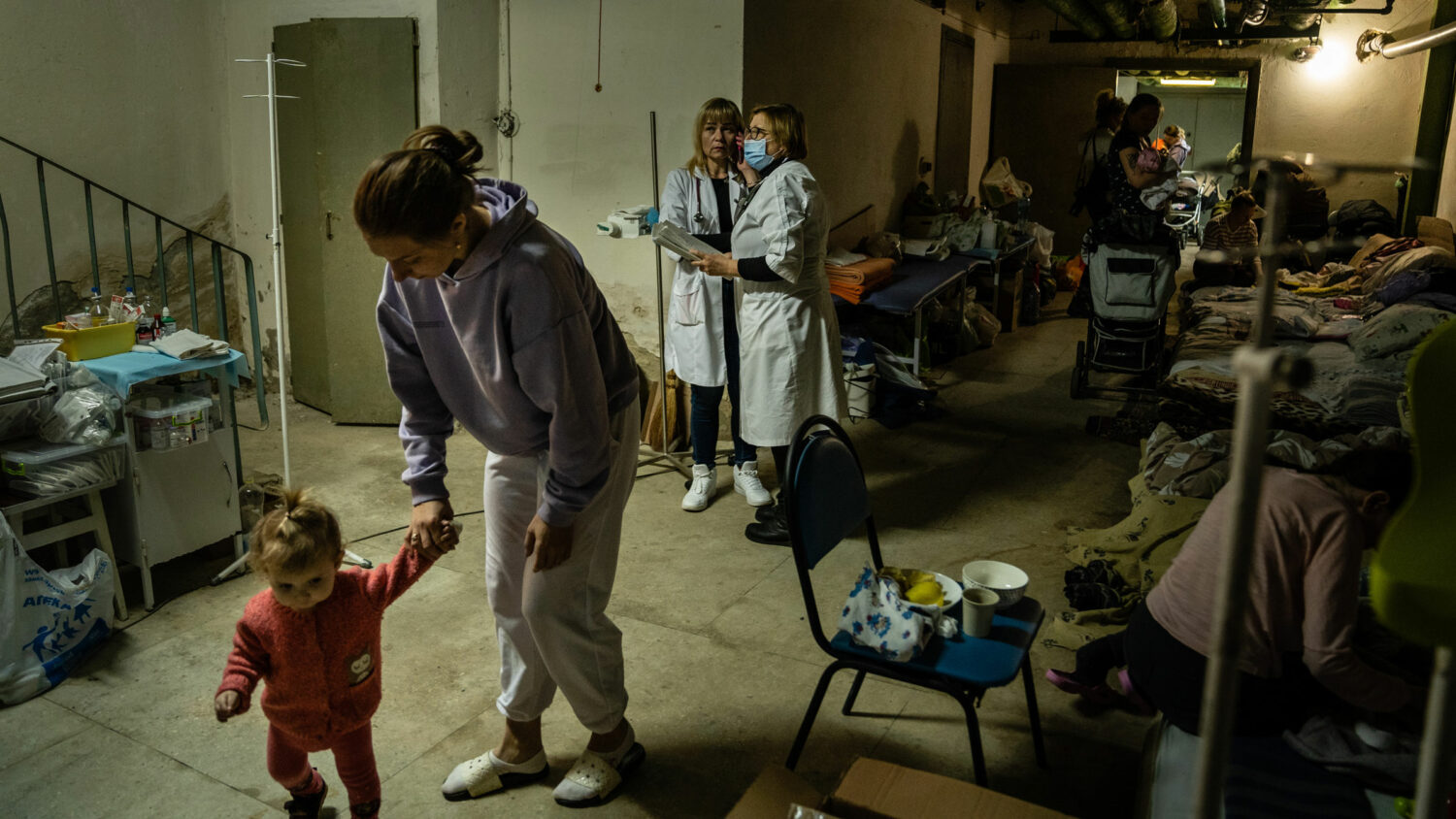 Νοσοκομείο στο Κίεβο φροντίζει άρρωστα ορφανά που απομακρύνθηκαν από τη βορειοανατολική Ουκρανία