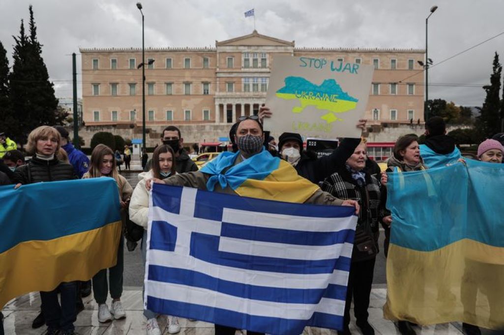 Οι δήμοι της Αττικής δίπλα στους πληγέντες του πολέμου στην Ουκρανία