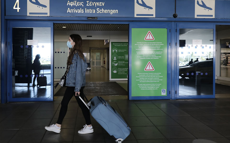 Χωρίς PLF οι αφίξεις όλων των επιβατών εξωτερικού από τις 15 Μαρτίου
