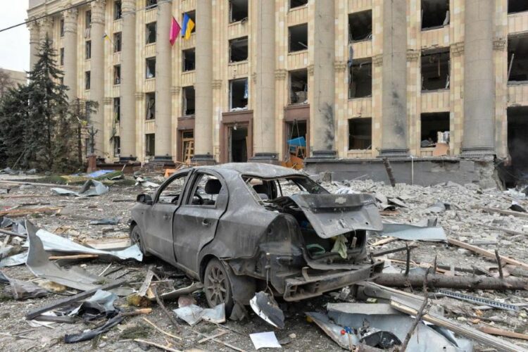 Πόλεμος στην Ουκρανία: Εκρήξεις στο Κίεβο, πολιορκείται η Οδησσός - Οι Ρώσοι βομβαρδίζουν ανελέητα