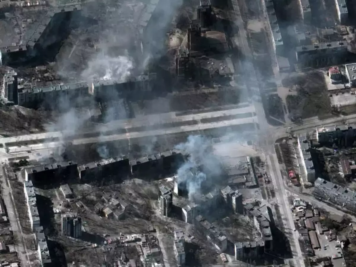 Πόλεμος στην Ουκρανία: Συνεχίζεται ο εφιάλτης στην Μαριούπολη - Βομβαρδίζονται συνοικίες της Λουσιτσάνσκ