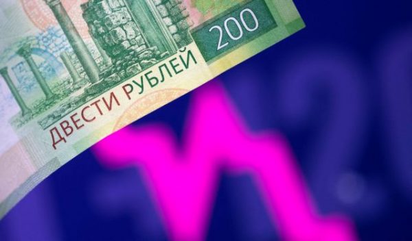 Ρούβλι: Κοντά σε χαμηλά 7 εβδομάδων έναντι του δολαρίου