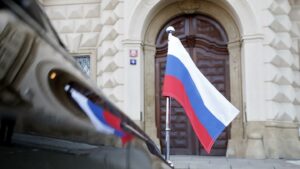 Η Ρωσία «προειδοποίησε» τις χώρες της Βαλτικής να προστατεύσουν τις πρεσβείες της