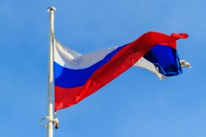 «Σήκωσαν» ρωσικές σημαίες στις Μητροπόλεις Κέρκυρας, Πατρών και Λαμίας!