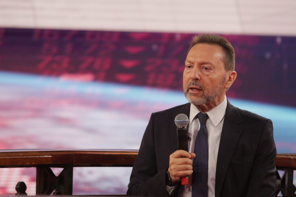 Γιάννης Στουρνάρας: Μπορεί να υπάρξει μικρή αύξηση των επιτοκίων στο τέλος του έτους