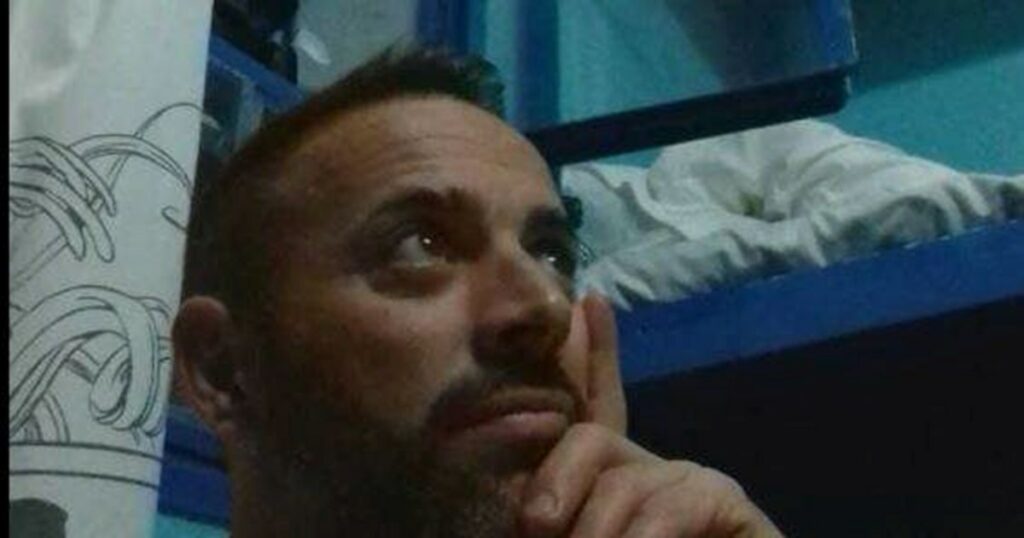 Συνελήφθη ο Βασίλης Δημάκης στον Πειραιά