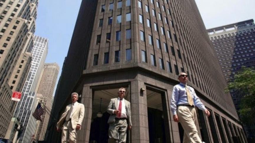 Wall Street: Τα υπερκέρδη του 2021 έφεραν μεγάλα μπόνους στα στελέχη