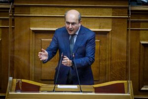 Χατζηδάκης: Τι κάναμε για τις τράπεζες – Σε 5 χρόνια 54 δισ. παραπάνω καταθέσεις