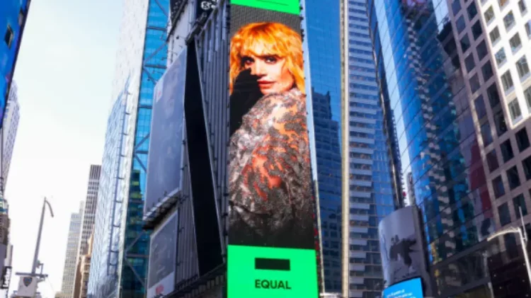 Ελεονώρα Ζουγανέλη: Mπήκε σε billboard στην Times Square της Νέας Υόρκης