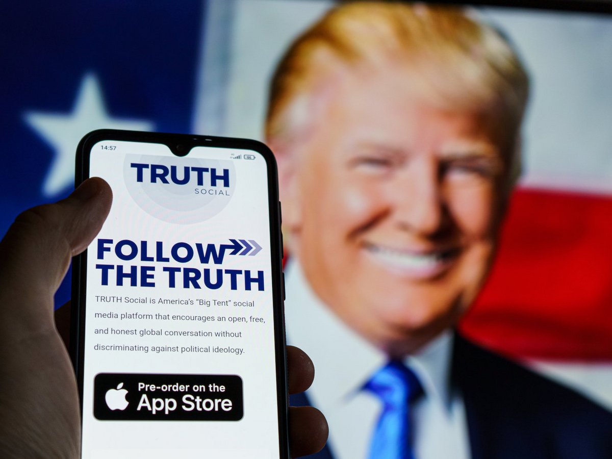 Truth Social: Η καταστροφή του Τραμπ
